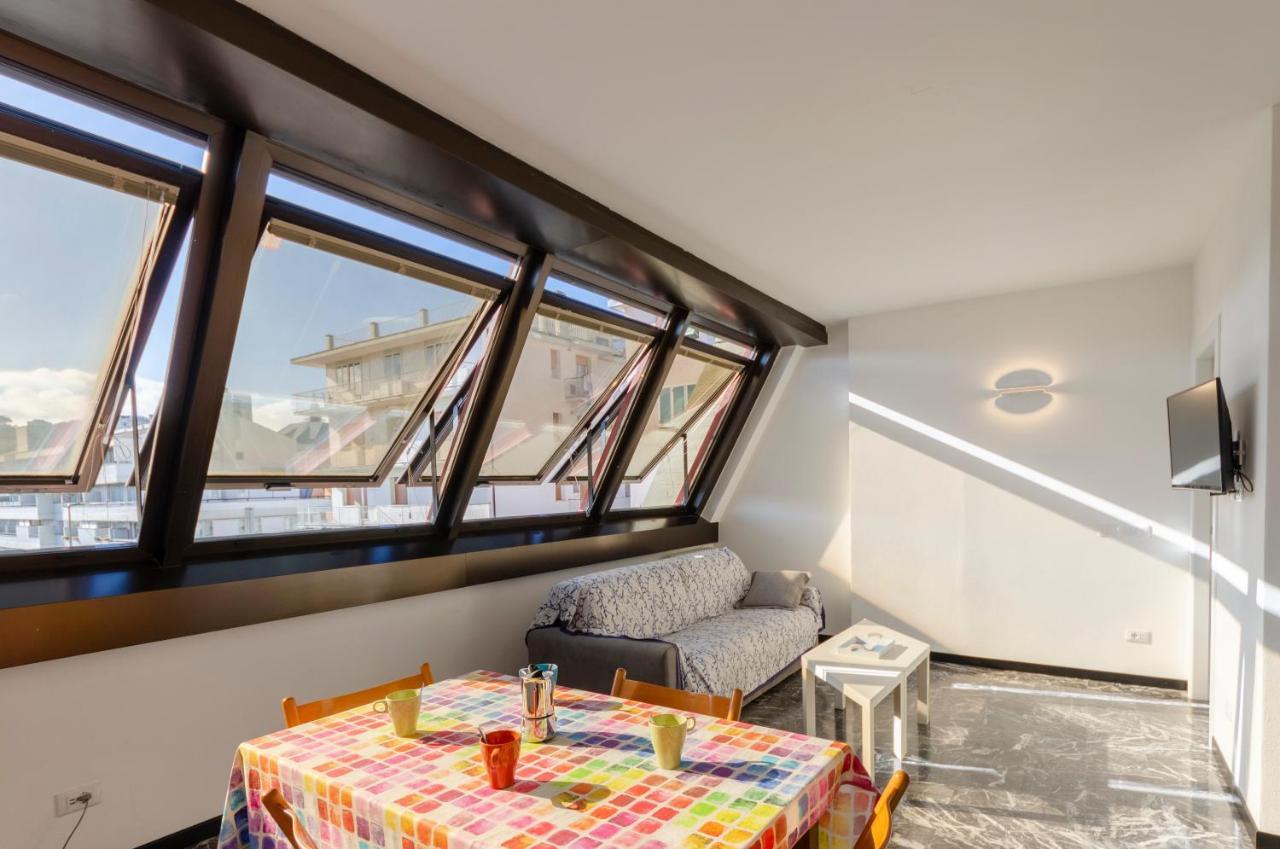 Joivy Spacious Apt For 6, Near Train Station And Beach Сестрі-Леванте Екстер'єр фото