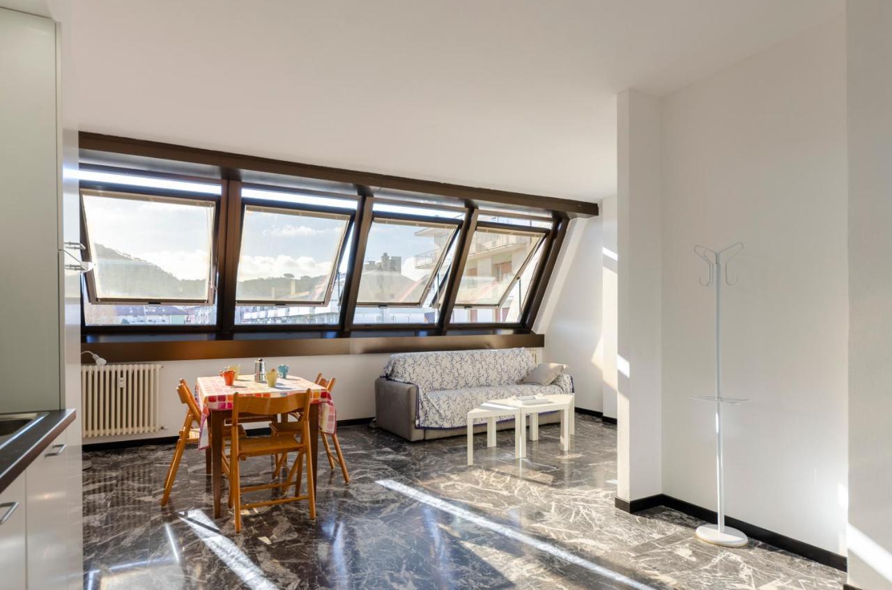 Joivy Spacious Apt For 6, Near Train Station And Beach Сестрі-Леванте Екстер'єр фото